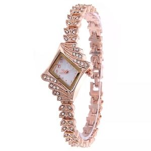 WOMEN ROSE GOLD WRIST WATCH